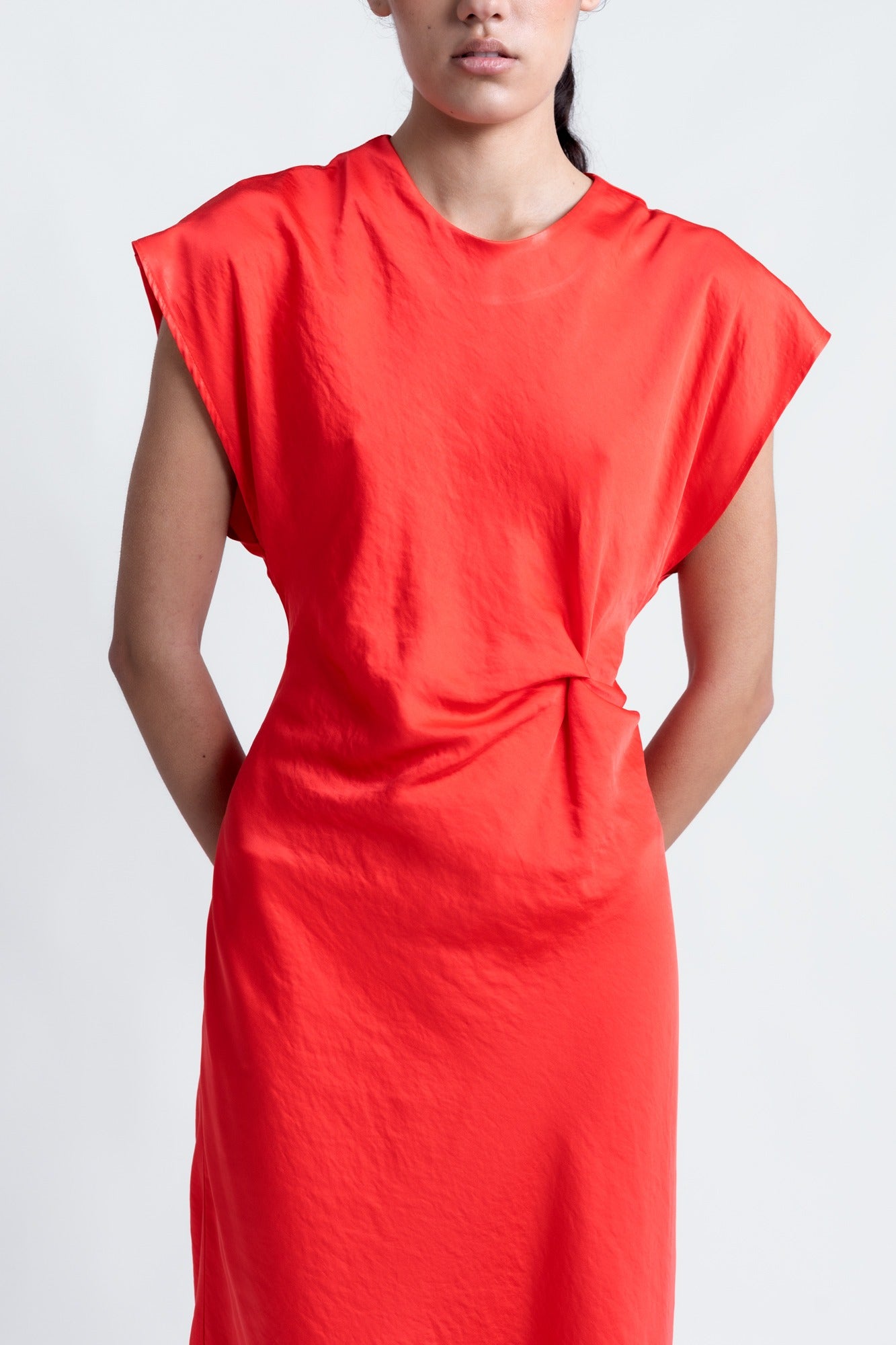 Vestido cetim encarnado